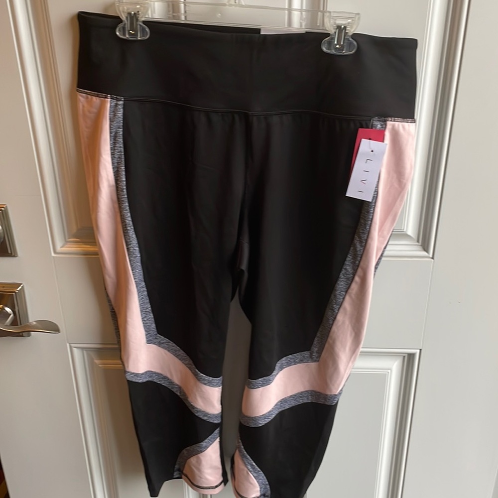 Lane Bryant Livi capri leggings